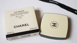 Phấn phủ Chanel - Sản phẩm không thể thiếu trong chu trình trang điểm mỗi ngày
